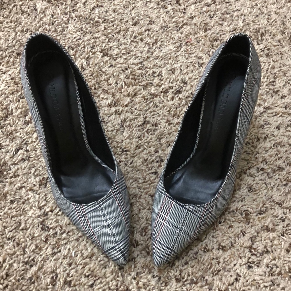 Wild diva plaid Burberry style* heels
